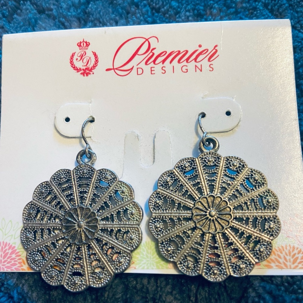Premier designs earrings